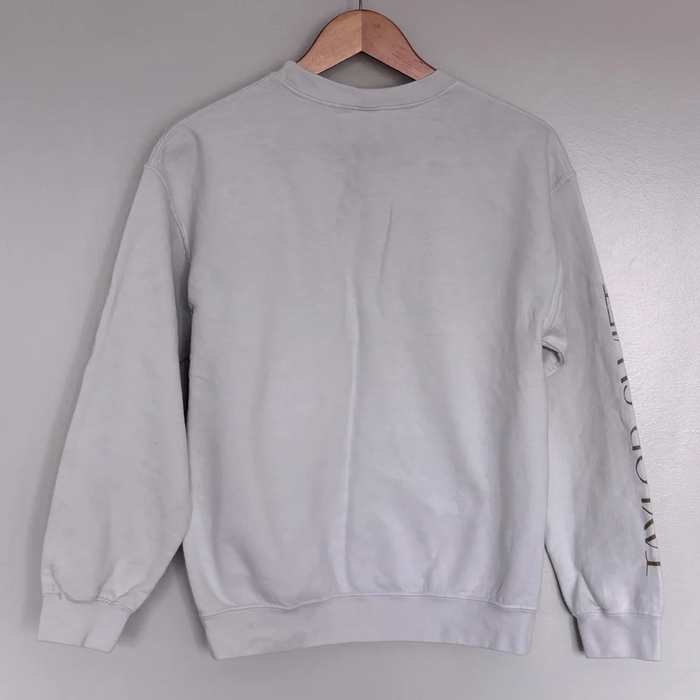 Taylor‎ Swift Fearless Eras Taylor's Version White Crewneck Sweatshirt Women's M